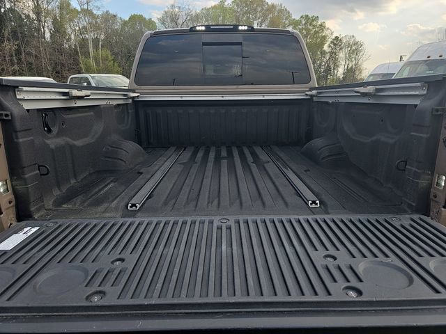 Used 2021 Nissan Titan PRO-4X w/ Pro-4x Convenience Package image 12