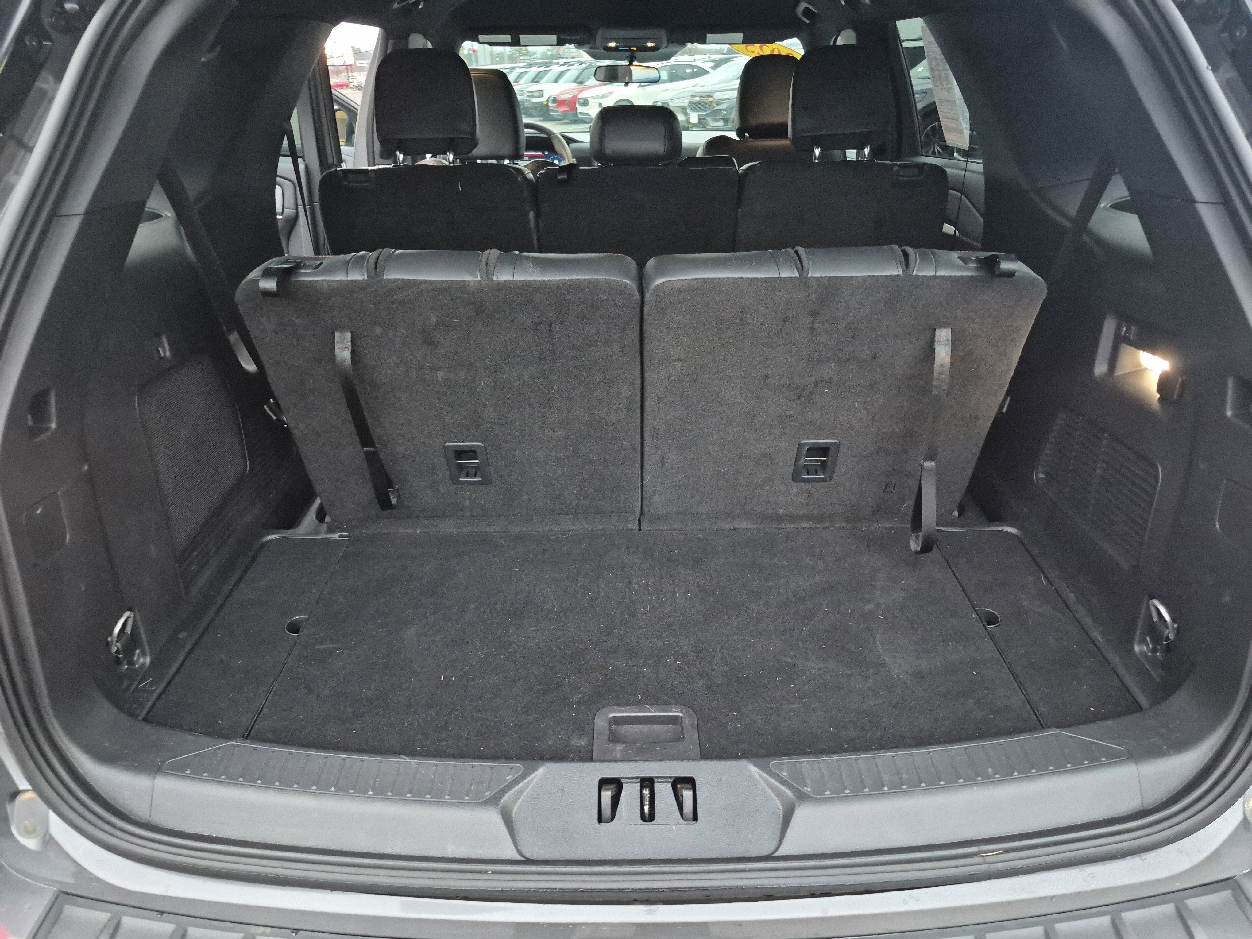 Certified 2025 Ford Explorer ST-Line image 18