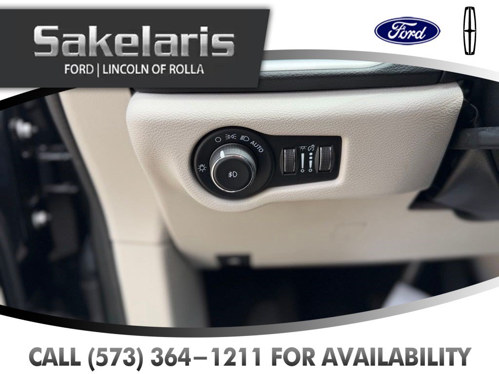 Used 2022 Chrysler Pacifica Touring-L FWD image 15