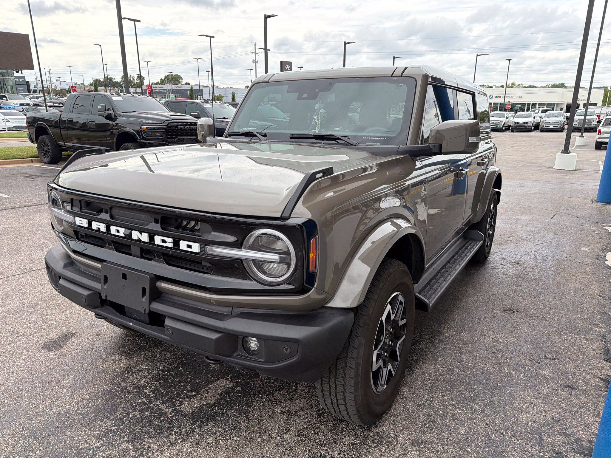 Certified 2025 Ford Bronco Outer Banks
