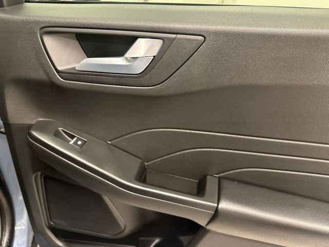 Certified 2025 Ford Escape Platinum image 17