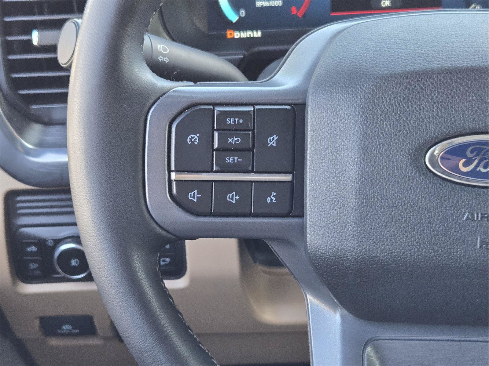 Certified 2025 Ford F250 Lariat w/ Chrome Package AWD/4WD image 28