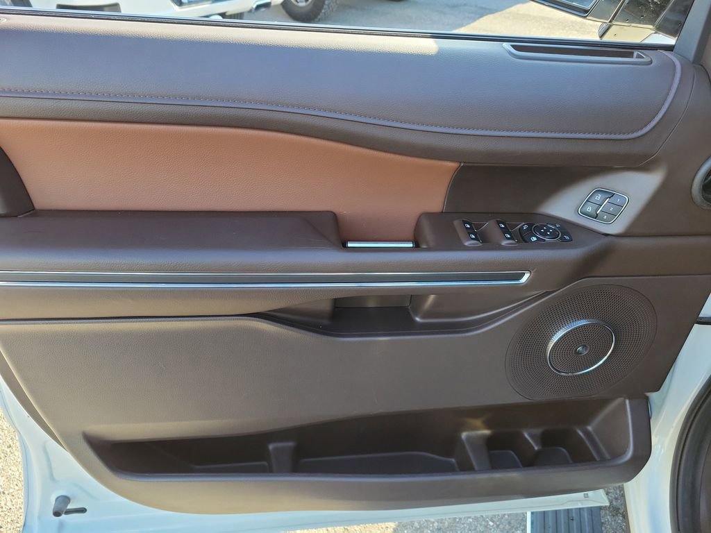 Certified 2024 Ford Expedition King Ranch image 23