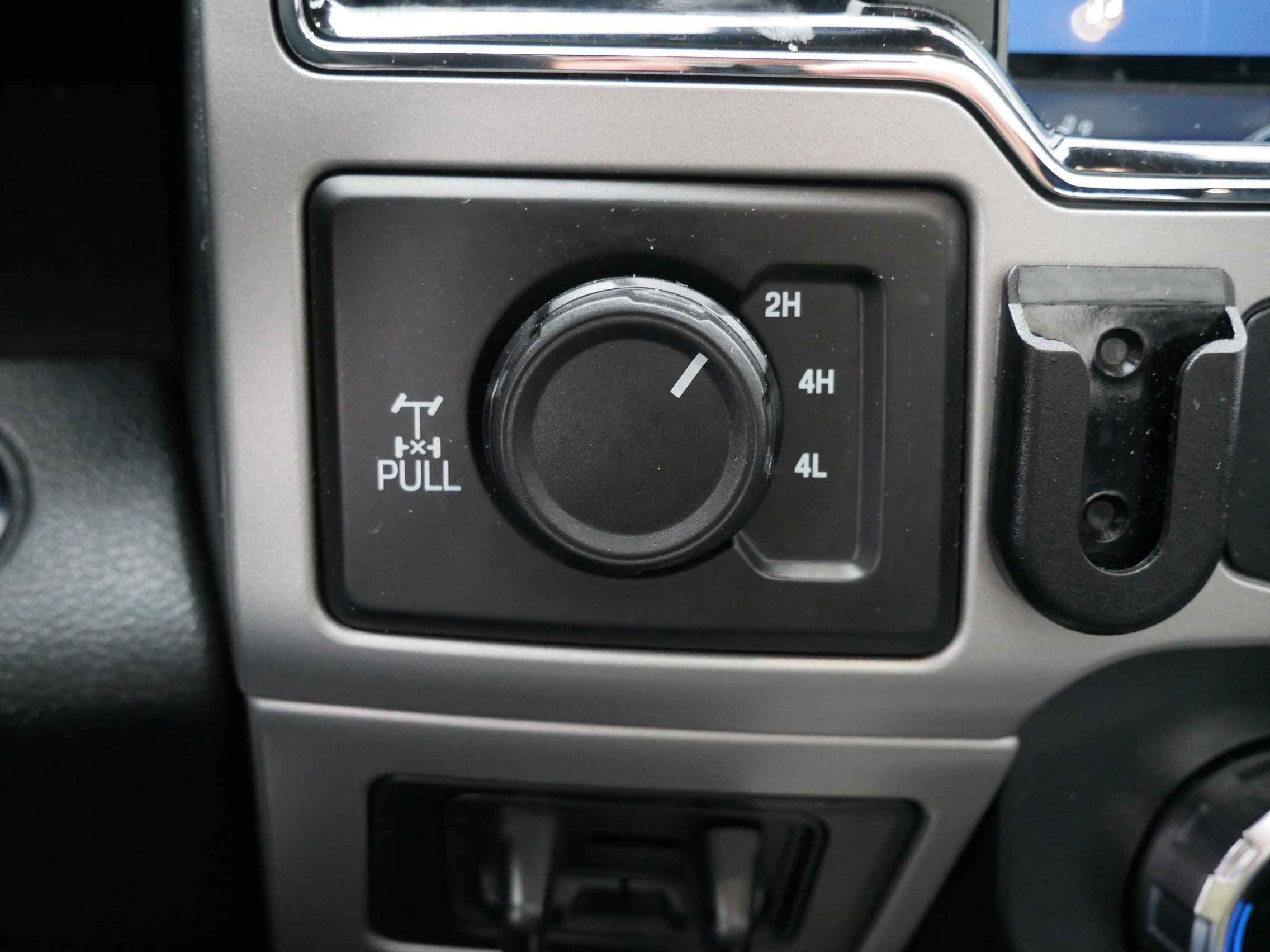 Certified 2022 Ford F250 Lariat w/ Tremor Off-Road Package AWD/4WD image 30