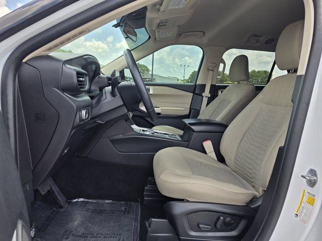 Certified 2021 Ford Explorer XLT RWD image 12