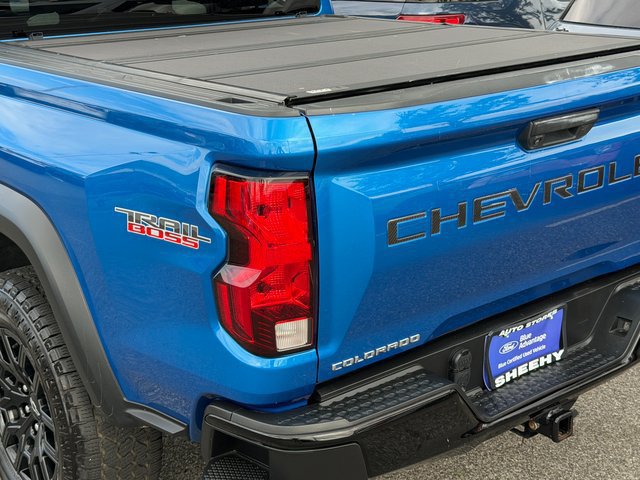Used 2023 Chevrolet Colorado Trail Boss AWD/4WD image 35