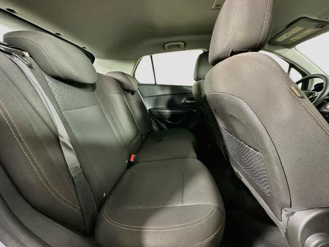 Used 2020 Chevrolet Trax LS FWD image 29
