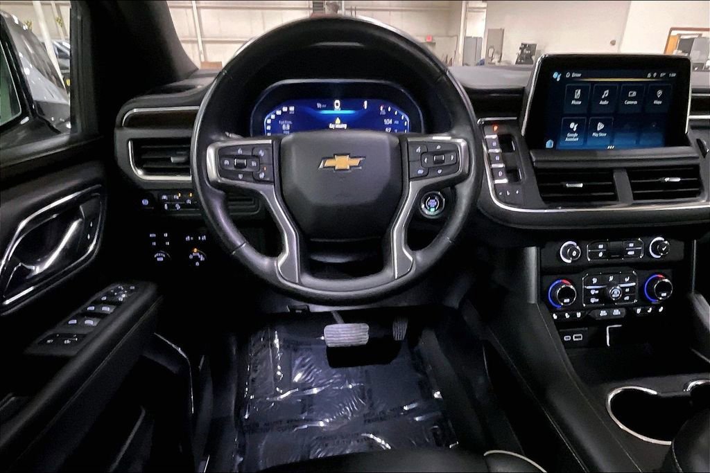 Used 2023 Chevrolet Suburban Premier image 7