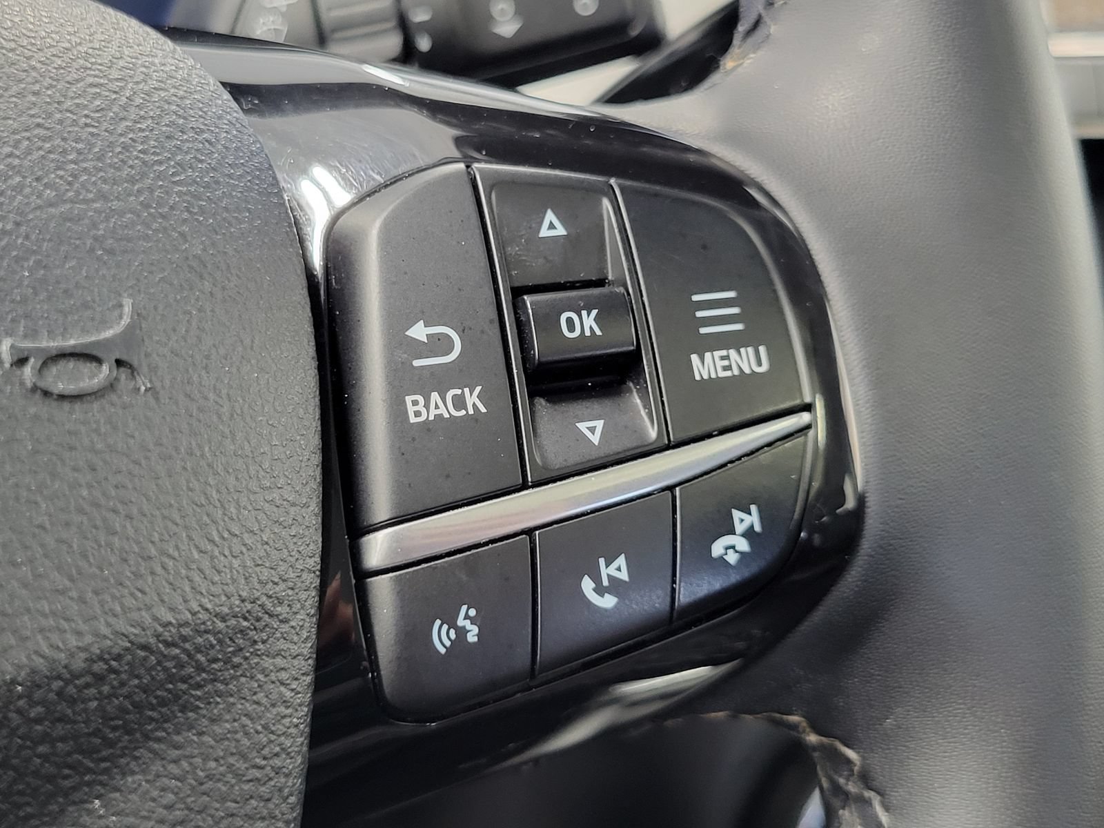 Certified 2021 Ford Escape SEL w/ Technology Package AWD/4WD image 18