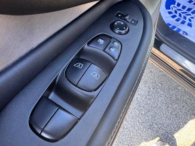 Used 2024 Nissan Murano SV w/ SV Midnight Edition Package AWD/4WD image 19