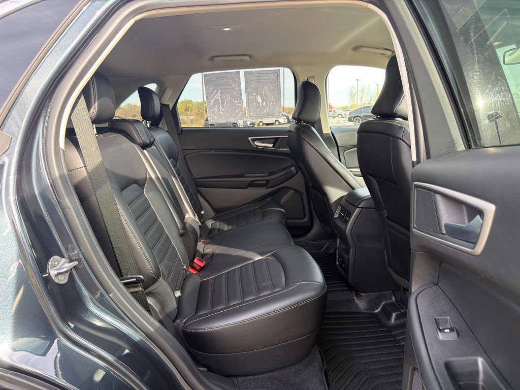 Certified 2024 Ford Edge SEL w/ Convenience Package AWD/4WD image 12
