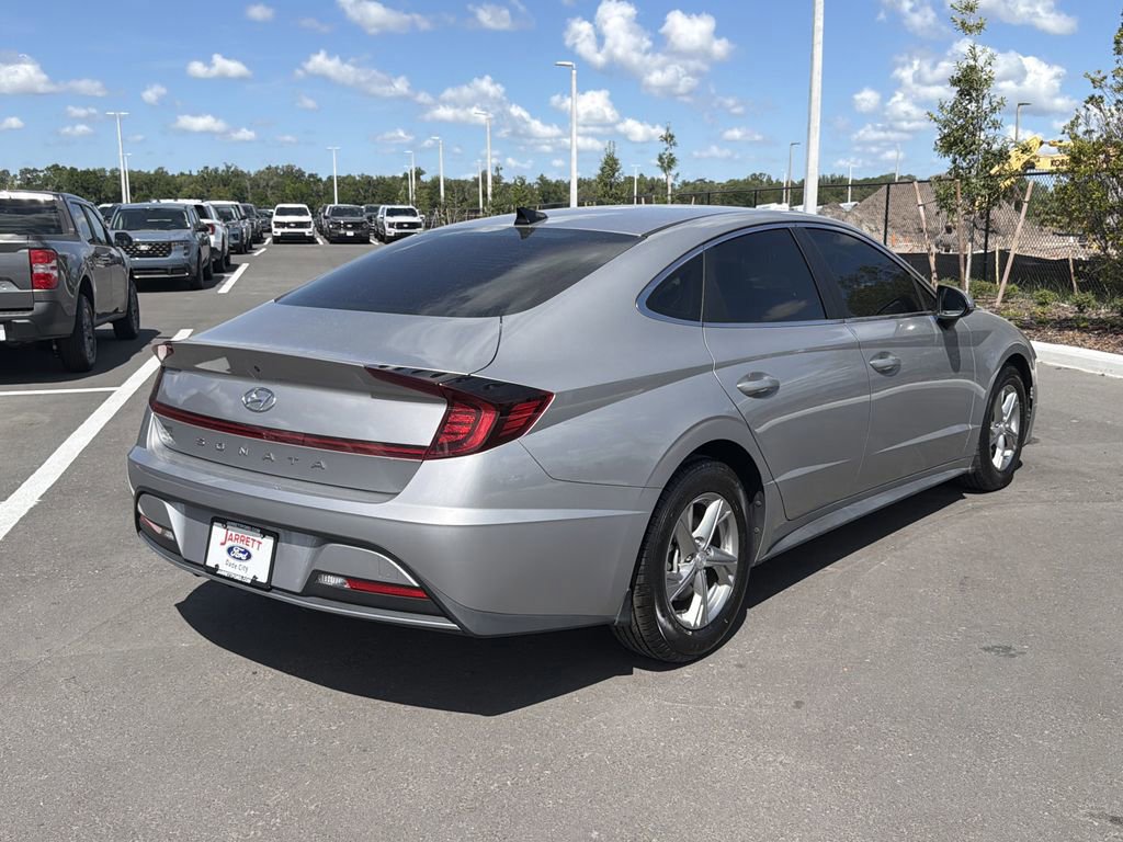 Used 2023 Hyundai Sonata SE FWD image 4
