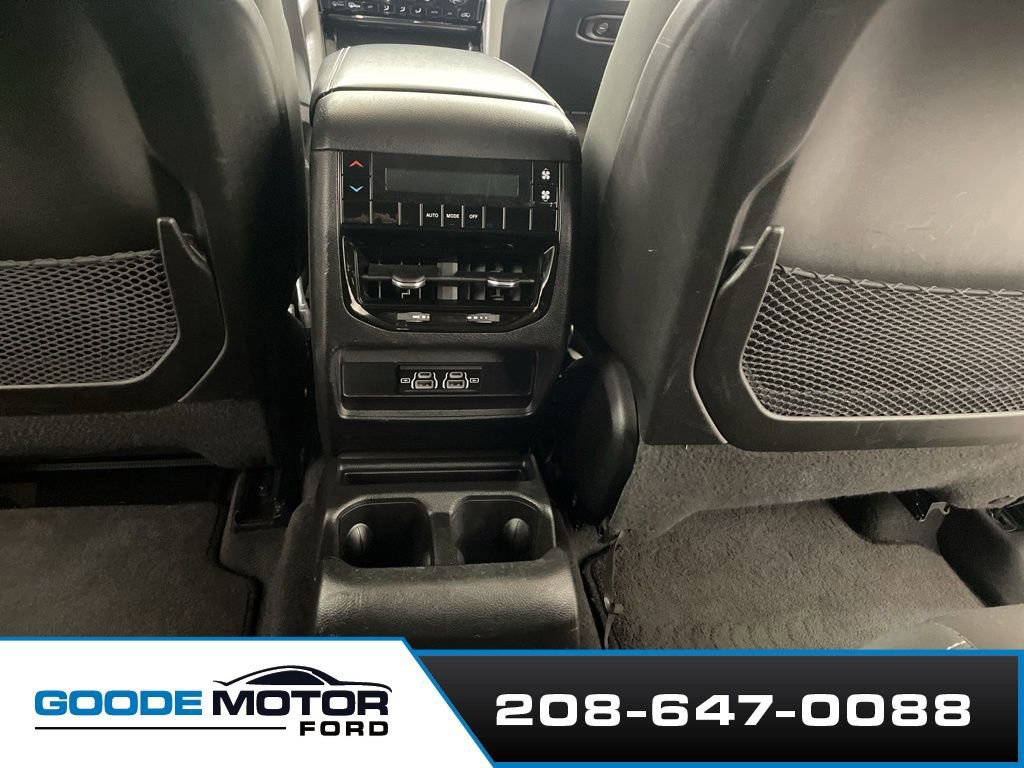 Used 2023 Jeep Grand Cherokee L Laredo image 20