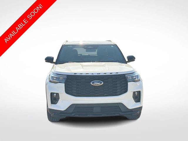 Certified 2025 Ford Explorer ST-Line AWD/4WD image 3