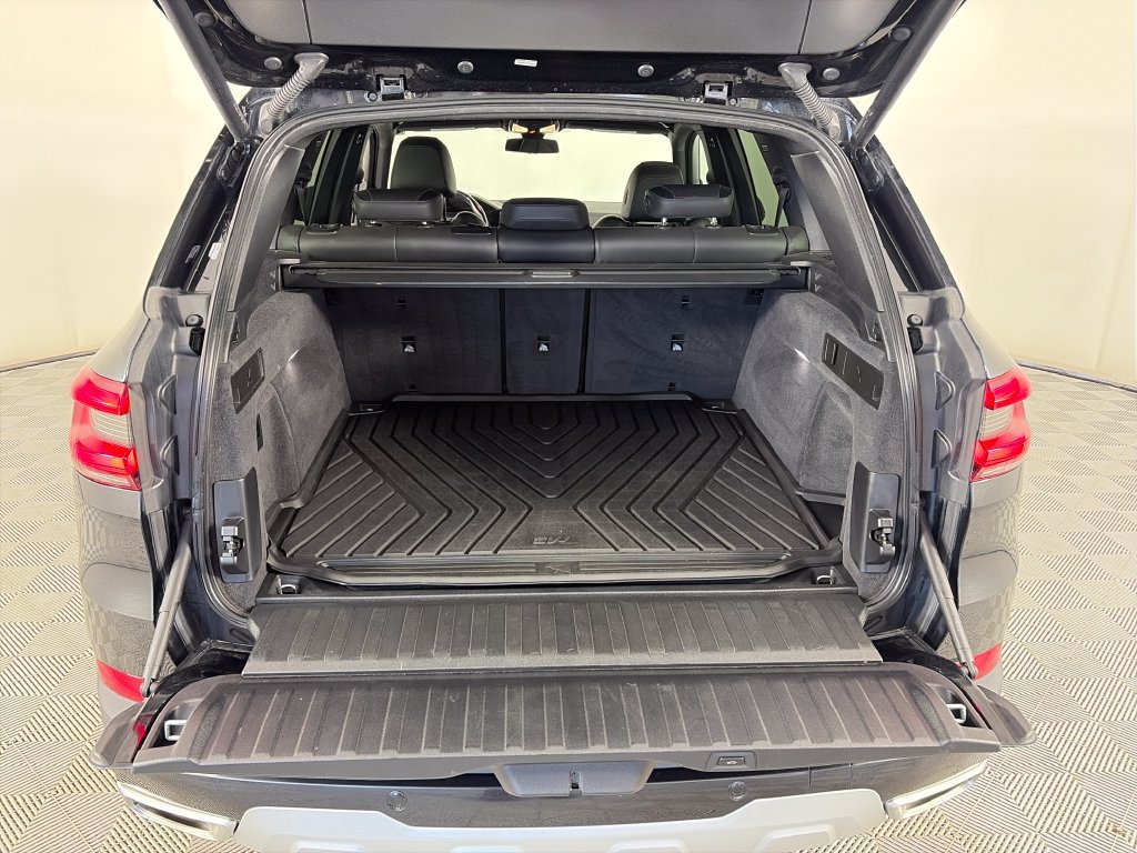 Used 2023 BMW X5 xDrive40i AWD/4WD image 27