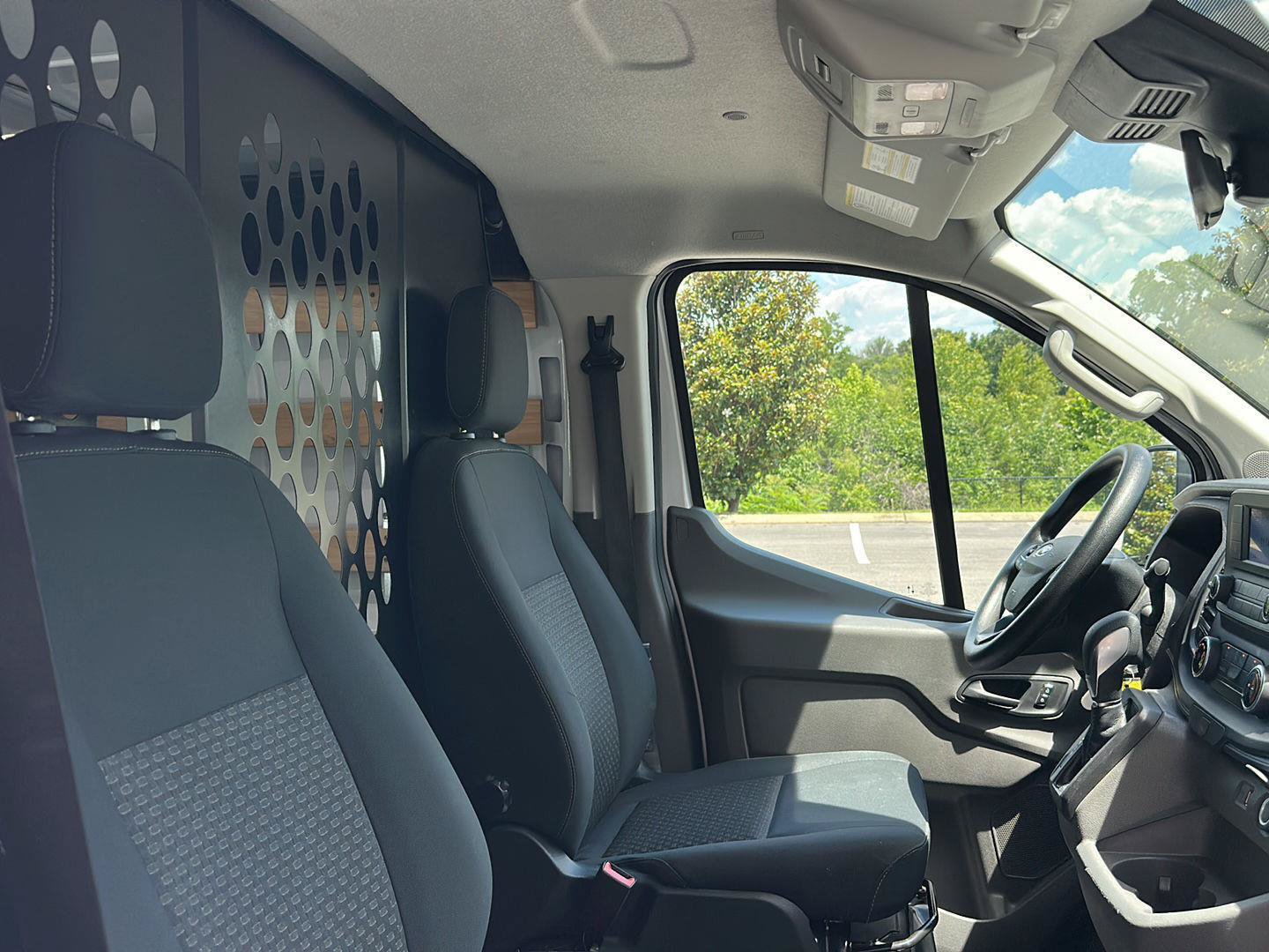 Certified 2025 Ford Transit 250 Low Roof w/ Exterior Upgrade Package RWD image 31