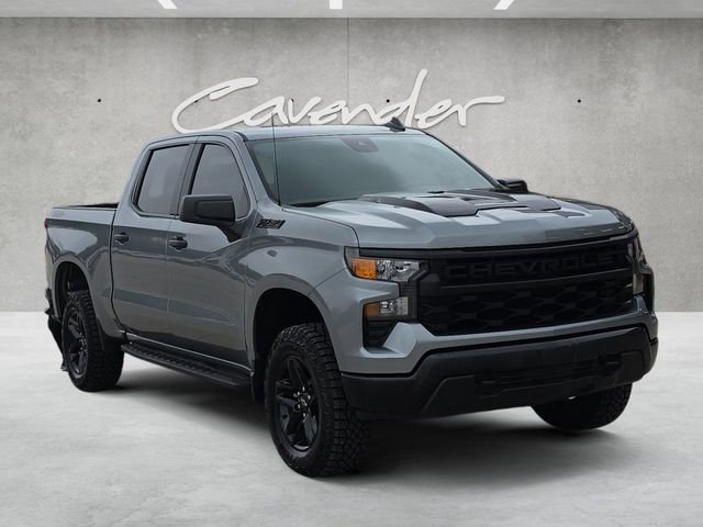Used 2024 Chevrolet Silverado 1500 Custom Trail Boss w/ Dark Appearance Package AWD/4WD image 2