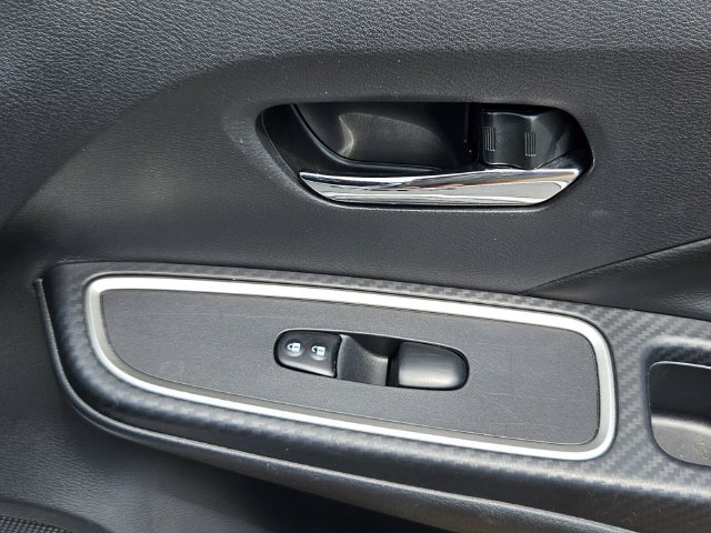 Used 2023 Nissan Versa SR w/ Trunk Package FWD image 15