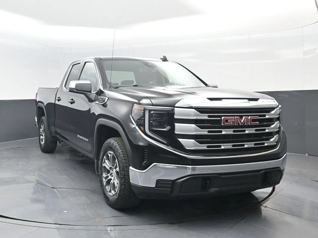 Used 2023 GMC Sierra 1500 SLE w/ X31 Off-Road Package AWD/4WD image 2