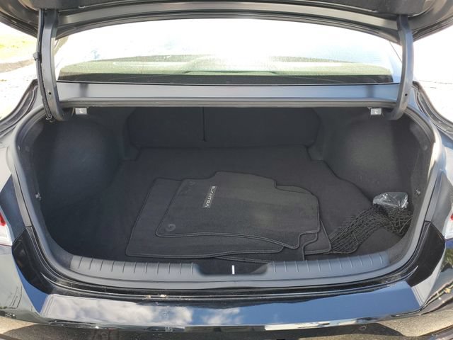 Used 2023 Hyundai Elantra Limited w/ Cargo Package FWD image 35