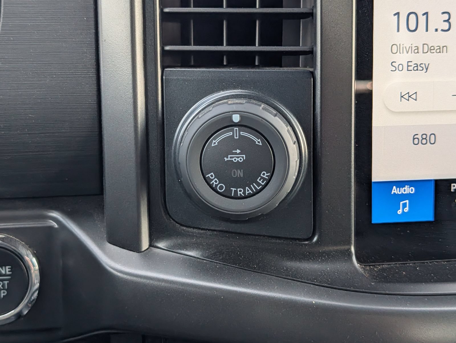 Certified 2025 Ford F150 Tremor AWD/4WD image 30