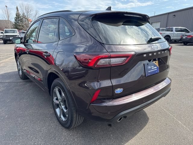 Certified 2023 Ford Escape ST-Line Select w/ Tech Pack #2 AWD/4WD image 5