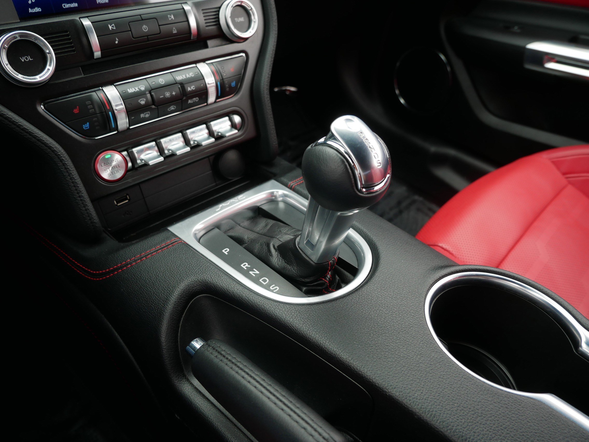 Certified 2022 Ford Mustang GT Premium RWD image 24