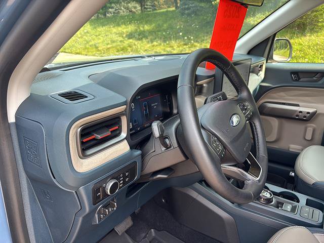 Certified 2025 Ford Maverick Lariat w/ 4K Tow Package AWD/4WD image 13
