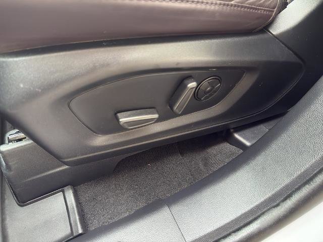 Certified 2025 Ford Explorer Platinum w/ LUX Leather Package image 19