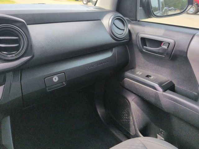 Used 2022 Toyota Tacoma SR w/ SR Convenience Package image 19