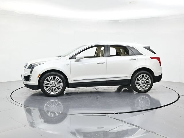Used 2017 Cadillac XT5 Premium Luxury FWD image 6