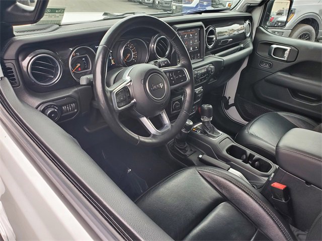 Used 2020 Jeep Wrangler Unlimited Sahara image 8