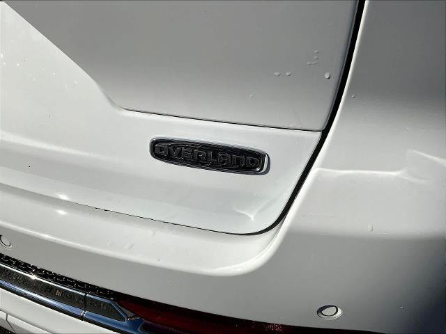 Used 2023 Jeep Grand Cherokee Overland w/ Advanced Protech Group III AWD/4WD image 26