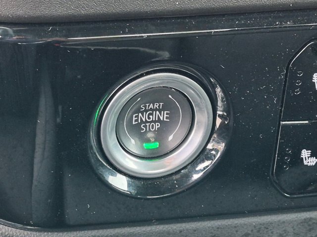 Used 2024 Chevrolet Silverado 1500 LT AWD/4WD image 17
