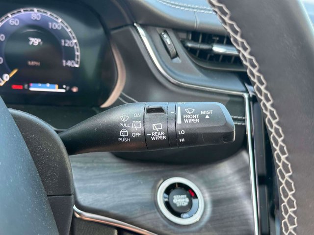 Used 2023 Jeep Grand Cherokee Overland w/ Luxury Tech Group IV image 26