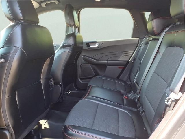 Certified 2024 Ford Escape ST-Line w/ Tech Pack #1 AWD/4WD image 9