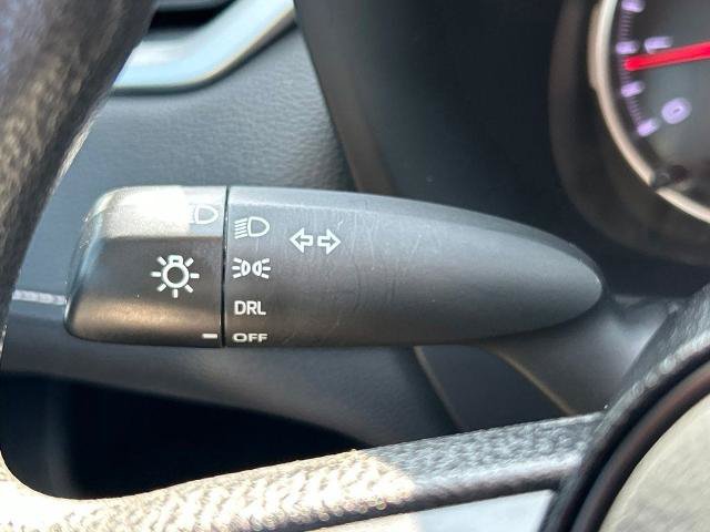 Used 2022 Toyota RAV4 LE FWD image 26