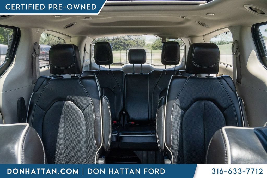Used 2023 Chrysler Pacifica Limited FWD image 19