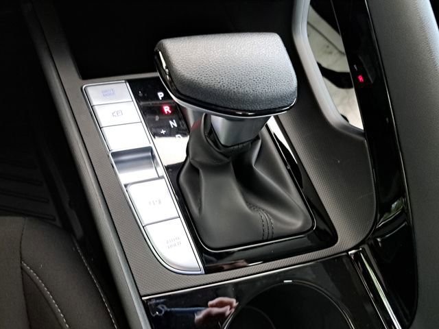 Used 2025 Hyundai Elantra Hybrid image 14