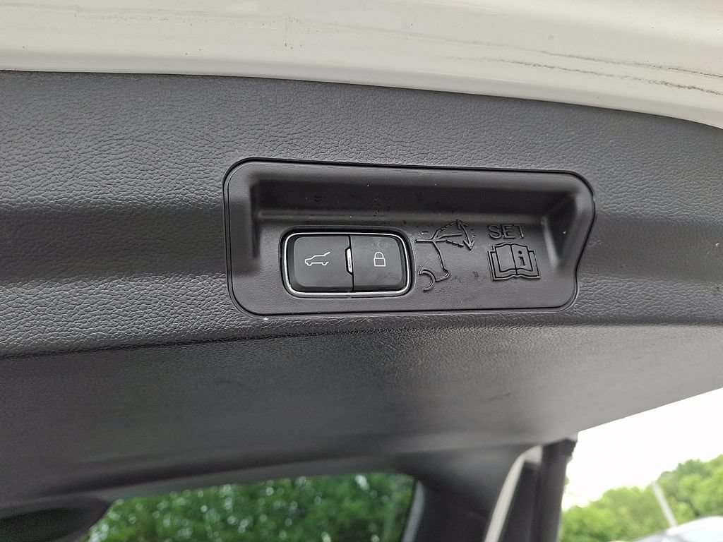 Certified 2023 Ford Explorer XLT w/ Equipment Group 202A AWD/4WD image 29