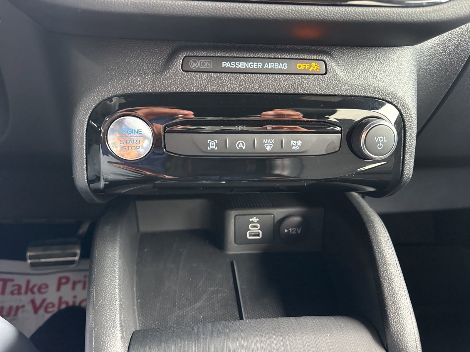 Certified 2024 Ford Escape ST-Line w/ Tech Pack #1 image 33