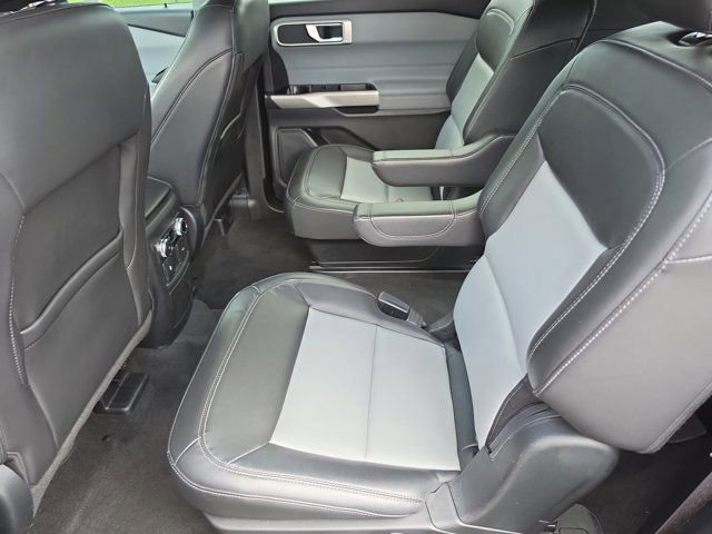 Certified 2023 Ford Explorer XLT w/ Equipment Group 202A image 14