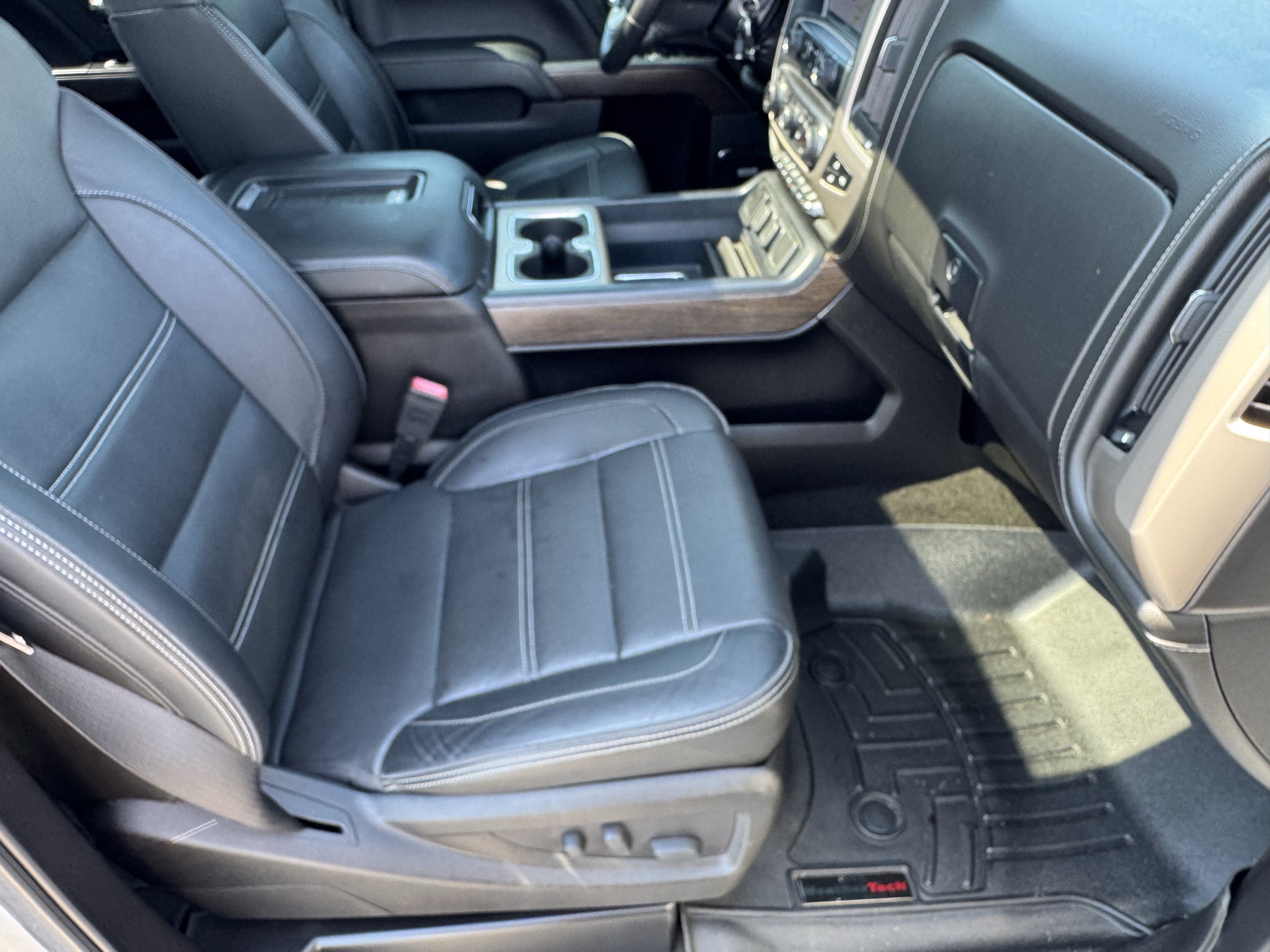 Used 2017 GMC Sierra 3500 Denali w/ Duramax Plus Package AWD/4WD image 17