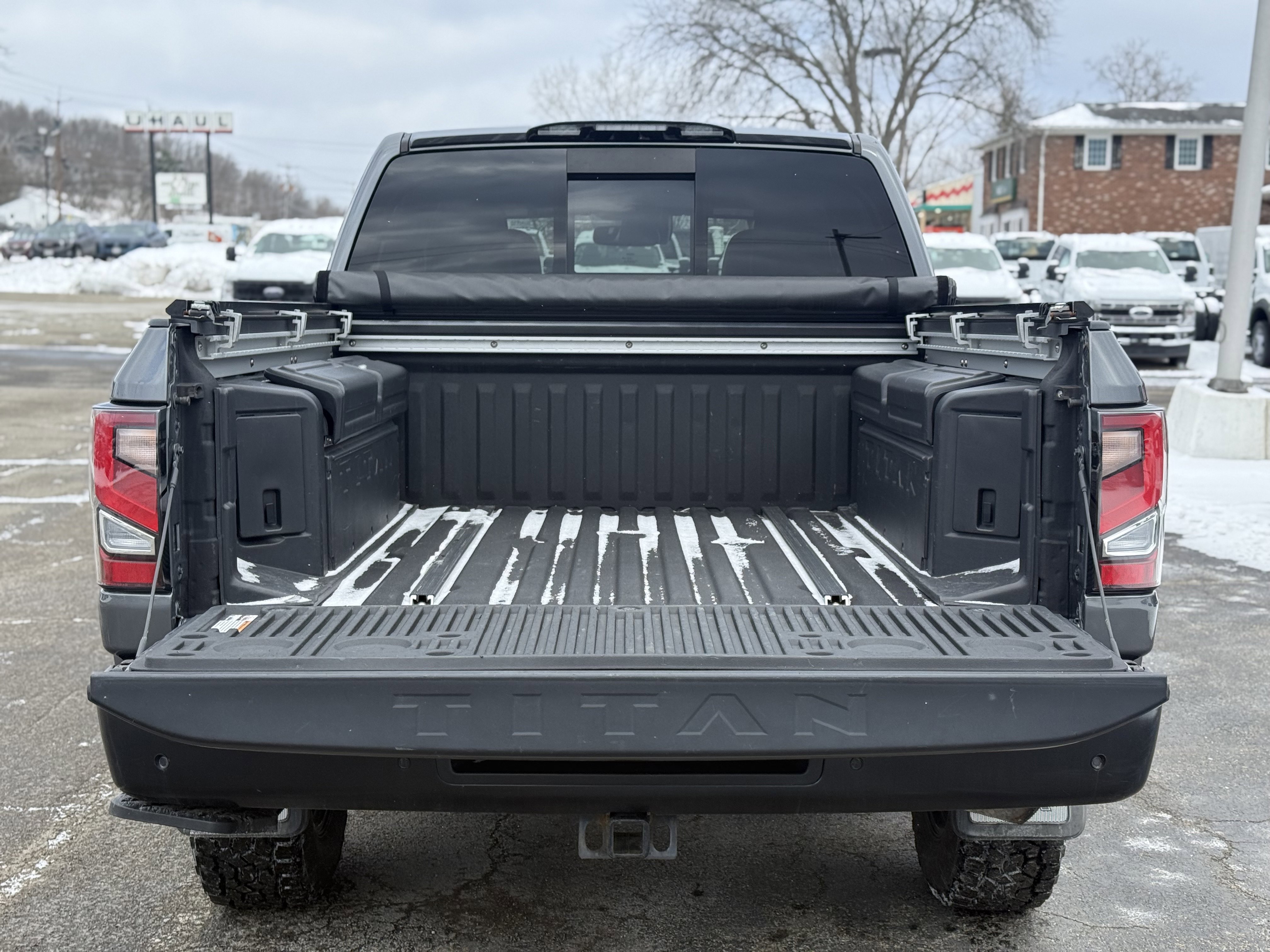 Used 2020 Nissan Titan PRO-4X w/ Pro-4x Convenience Package image 4