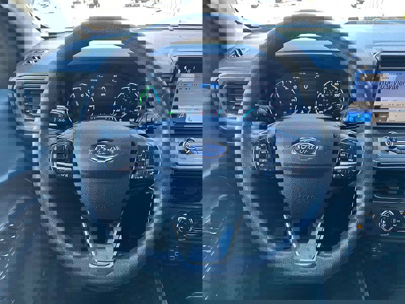 Certified 2023 Ford Maverick XL image 19