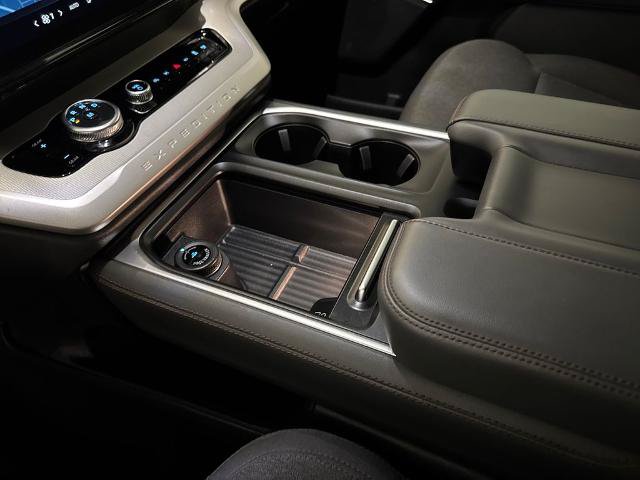Certified 2025 Ford Expedition Active RWD image 31
