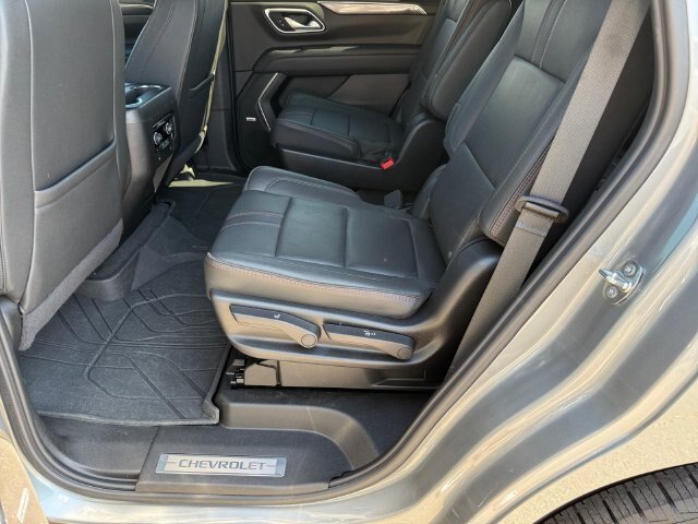 Used 2024 Chevrolet Tahoe RST w/ RST Performance Edition AWD/4WD image 19