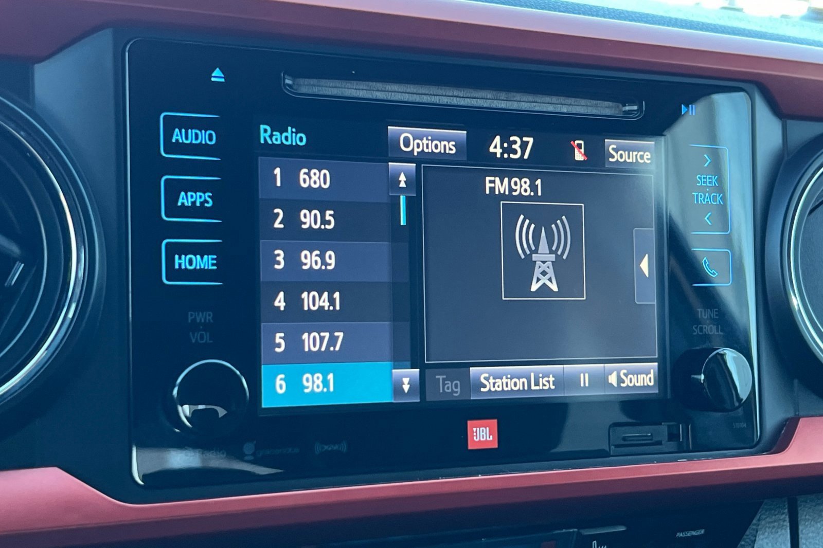 Used 2016 Toyota Tacoma TRD Off-Road image 18