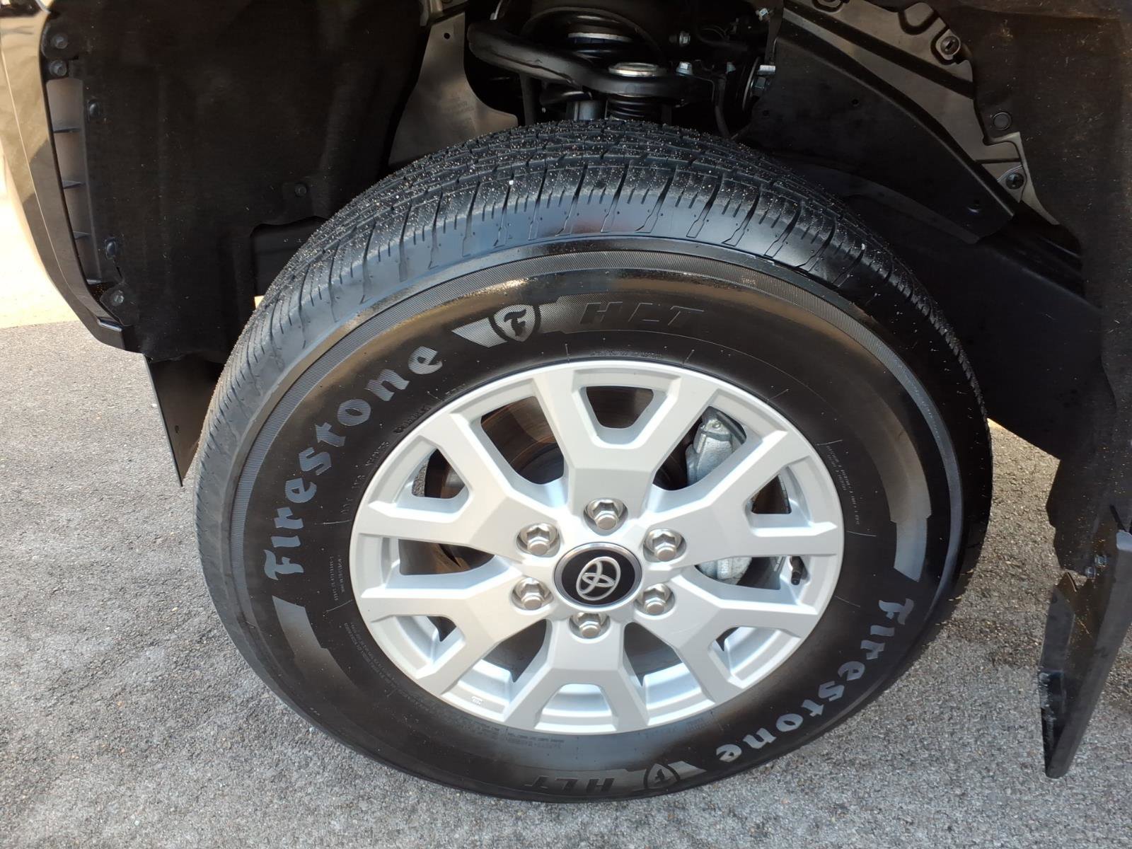 Used 2024 Toyota Tacoma SR image 9