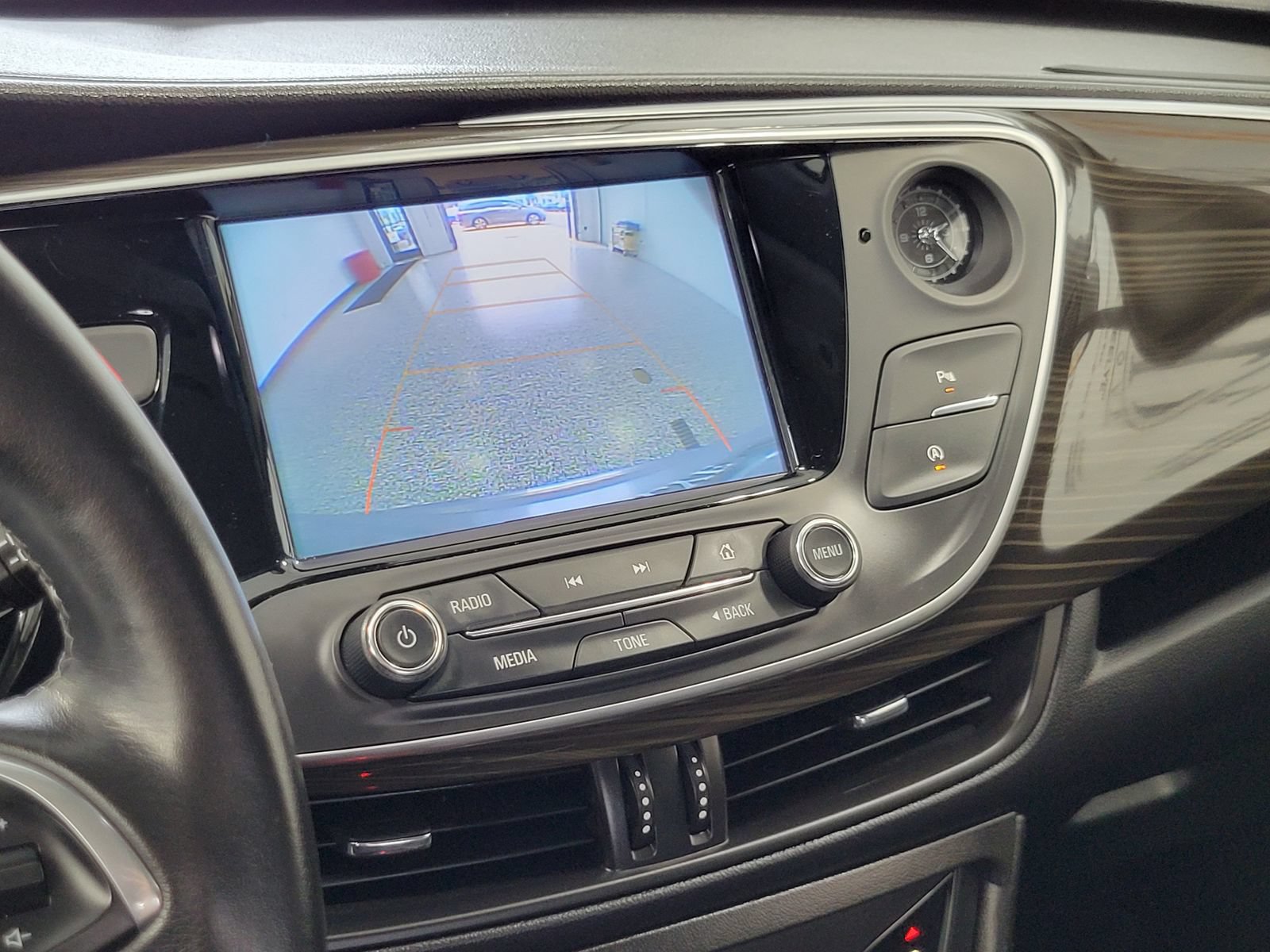 Used 2020 Buick Envision Essence AWD/4WD image 20